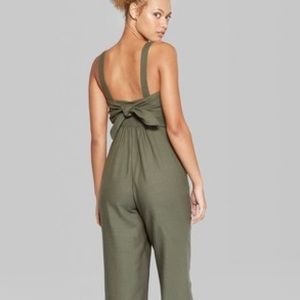 FINAL🚨DONATING SOON‼️ NWT Button Front Tie Back Jumpsuit